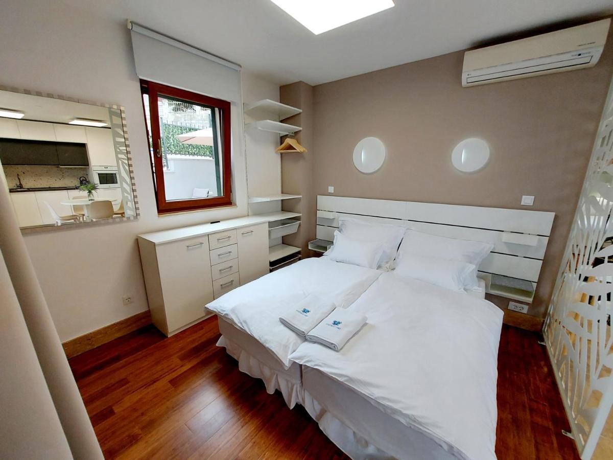 Apartment Emily Слатине Экстерьер фото