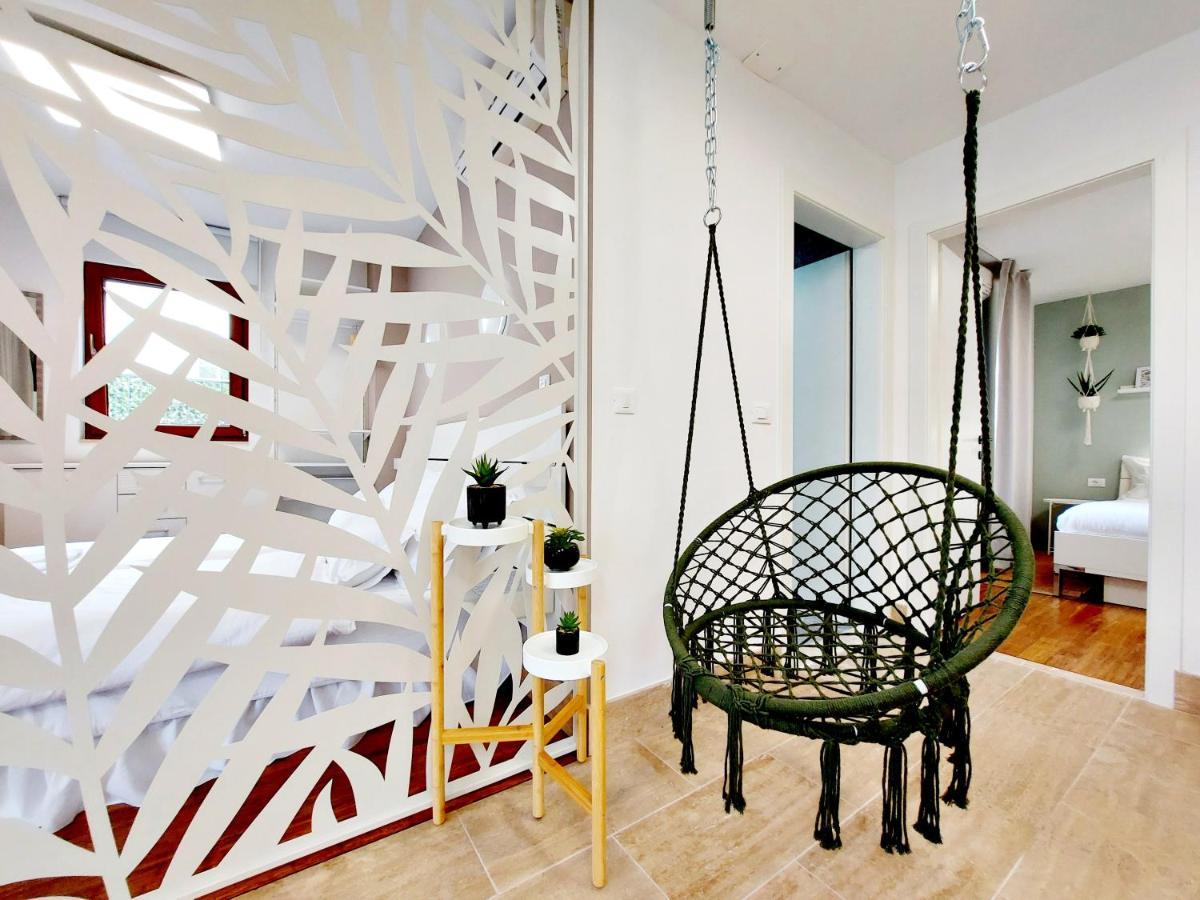 Apartment Emily Слатине Экстерьер фото